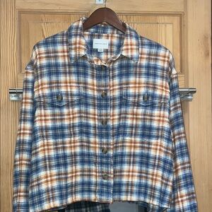 American Eagle Outfitters Blue and Tan  Plaid Cropped Flannel Cotton Shirt Sz L